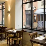 Ours Blanc - Centre 3*