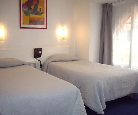 Ours Blanc - Centre Hotel 3*