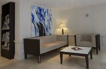 Ours Blanc - Centre Hotell 3*