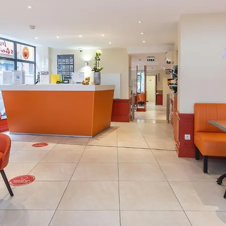 Ours Blanc - Centre Hotell
