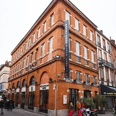 Ours Blanc - Centre 3* Toulouse