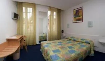 Ours Blanc - Centre Hotell Toulouse