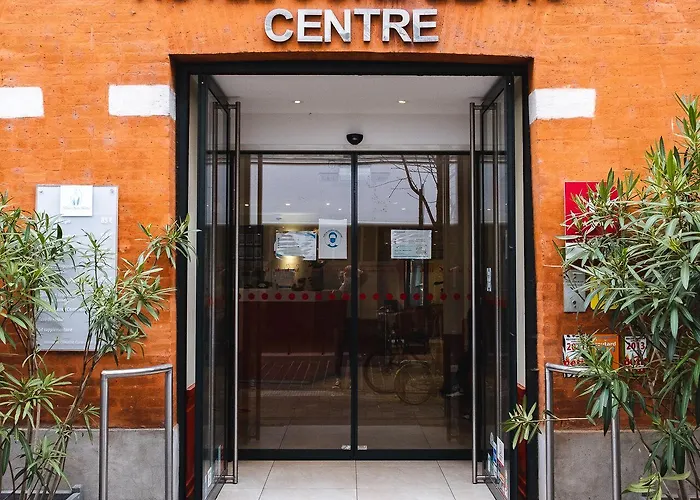 Ours Blanc - Centre Hotel 3*