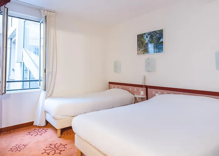 Ours Blanc - Centre Hotel Toulouse