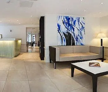 Ours Blanc - Centre 3*