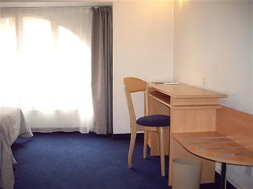 Ours Blanc - Centre Hotel 3*