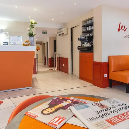 Ours Blanc - Centre Hotel 3*