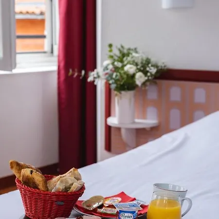 Ours Blanc - Centre Hotel