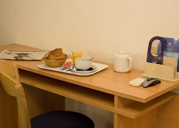 Ours Blanc - Centre 3* Тулуза